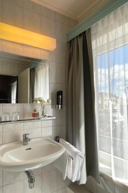 Boutique Hotel De La Ruine Valkenburg aan de Geul Ngoại thất bức ảnh